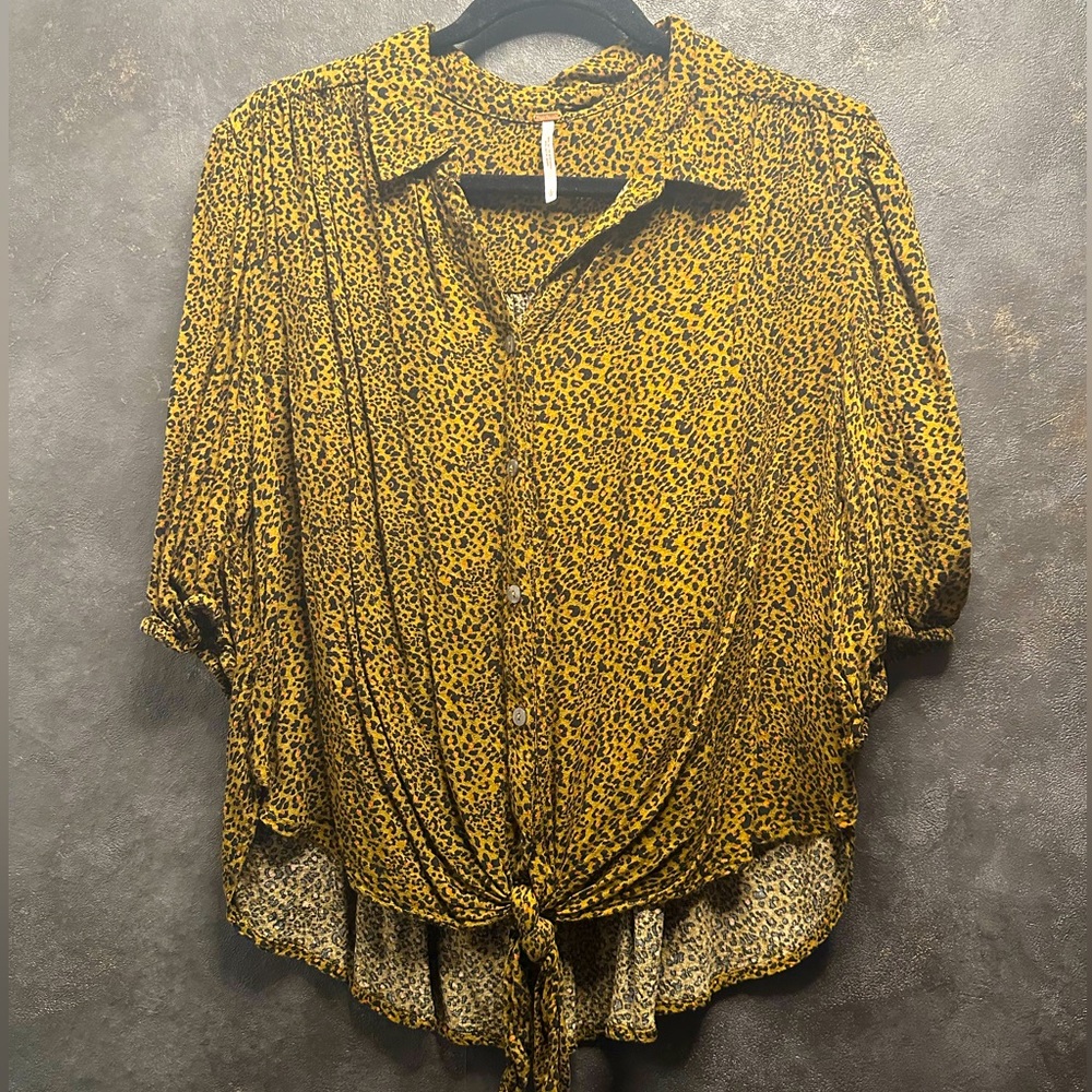 Free People Leopard Print Button up Top size L
